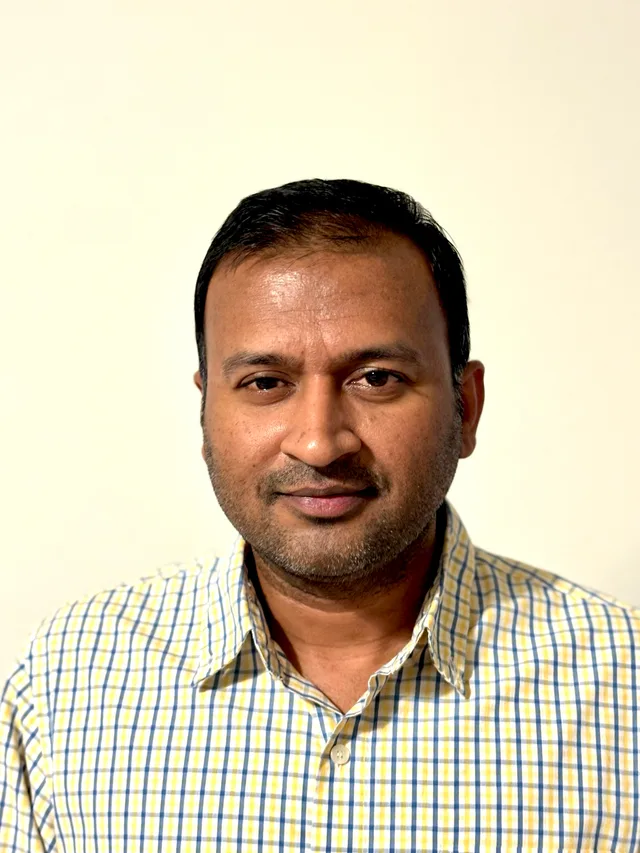 Sriramprabhu Rajendran headshot